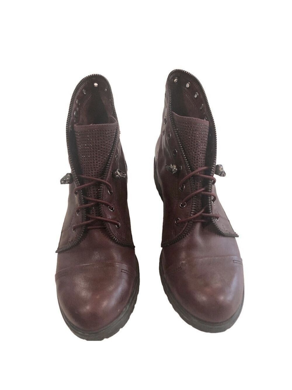 Gianni Bini Fire-Worx boots. Size 8.5. Spiced Wine leather bling skulls bungie